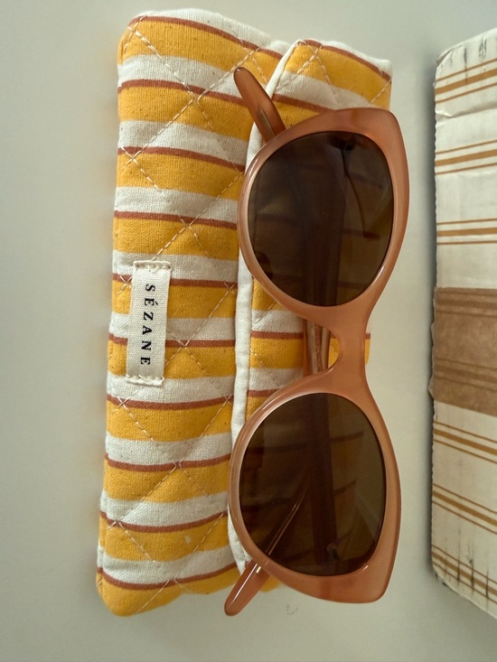 Sezane Bianca Sunglasses in Blush New with Box main image 4